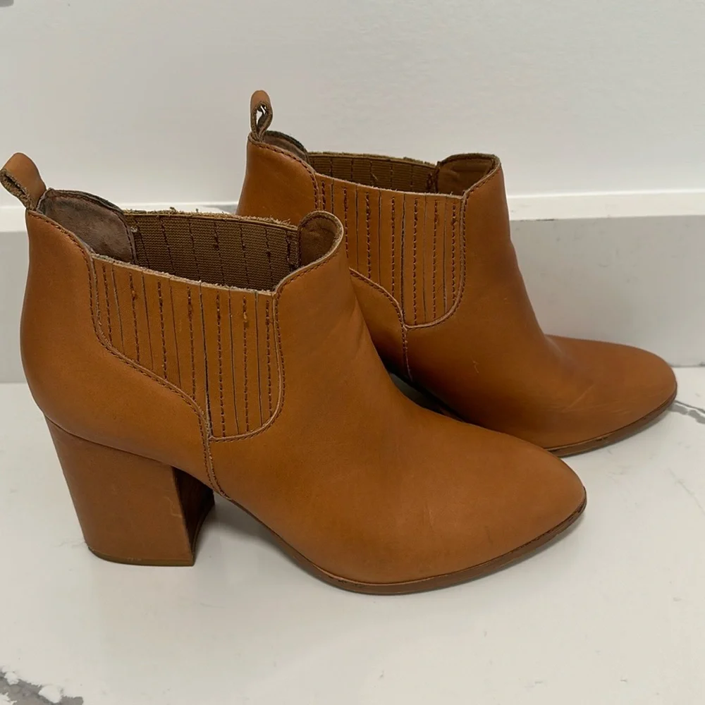 Kelsi Dagger tan booties, slightly worn, size 9,, smoke free home.